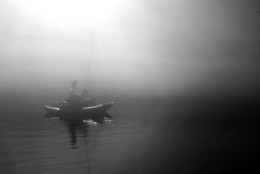20100724200141_darkboatsmall.jpg - pontoon boats, 
